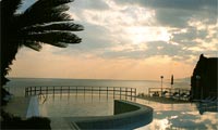 Tramonto in piscina